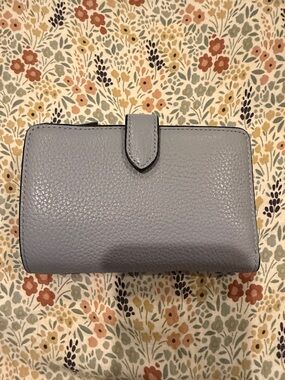 kate spade Pebbled Leather Snap Wallet - Light Blue Gray